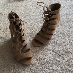 SAM EDELMAN SUEDE LACE UP HEELS